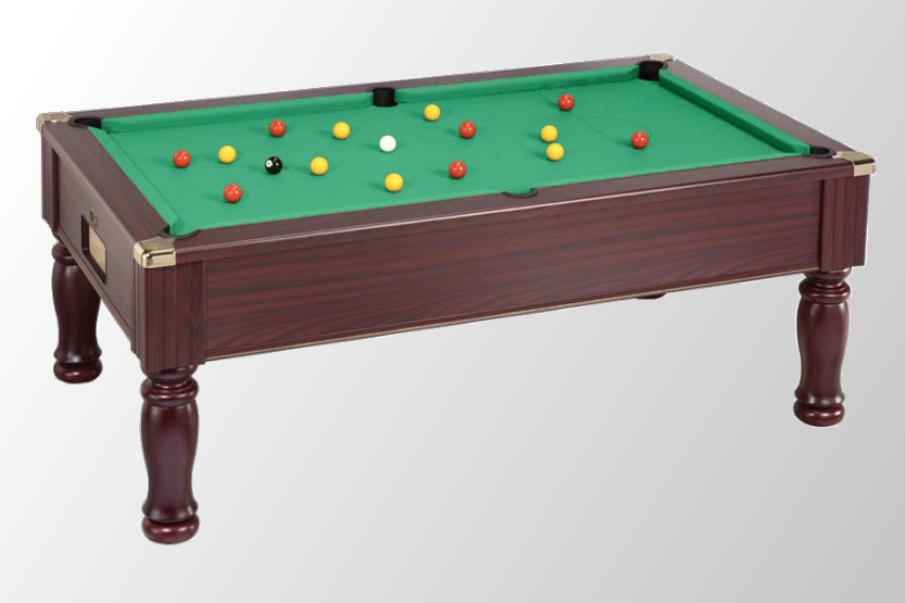 Billard pool anglais modele monarch teinte acajou tapis vert laine.